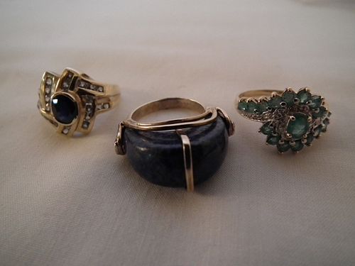 14K GOLD RINGS (3)Lot of three