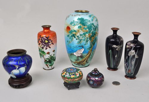 GROUP SEVEN JAPANESE SMALL ENAMELED