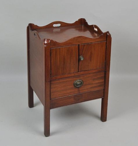 GEORGE III MAHOGANY TAMBOUR COMMODE 3827aa