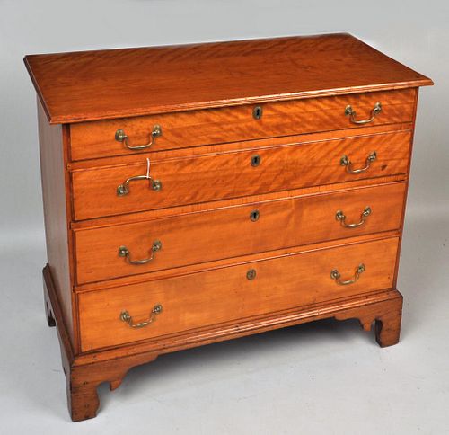 NE CHIPPENDALE FOUR DRAWER CHESTwith 38282c