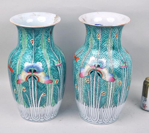 PAIR CHINESE PORCELAIN CABBAGE 382971