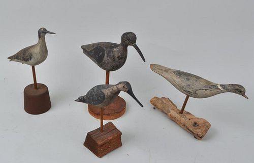 GROUP CARVED/PAINTED SHOREBIRD