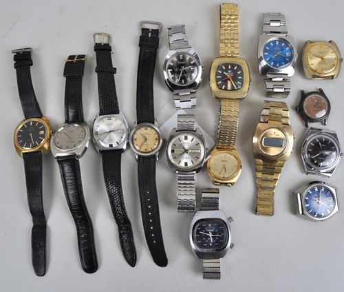 GROUP VINTAGE WRISTWATCHESincluding