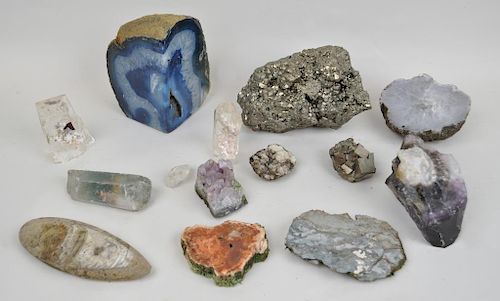 GROUP OF FOURTEEN MINERAL & ROCK