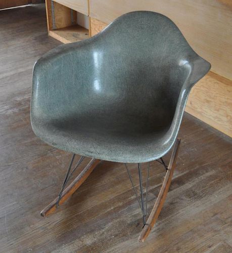 HERMAN MILLER/CHARLES EAMES MOLDED