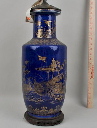 CHINESE STYLE BLUE GROUND VASE 382f5d