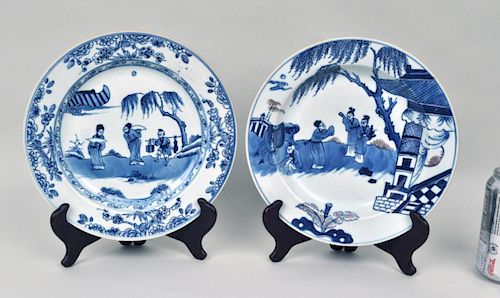 TWO CHINESE PORCELAIN BLUE WHITE 38300b