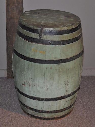 CHINESE GREEN PAINTED BARREL31  383032