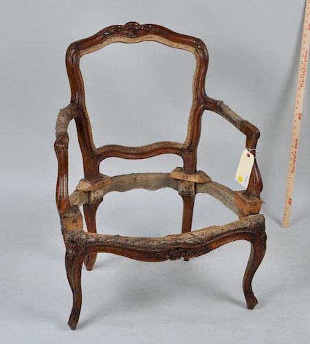 LOUIS XV CARVED BEECHWOOD FAUTEUIL33"