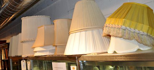 FOURTEEN ASSORTED LAMP SHADESincluding 383135