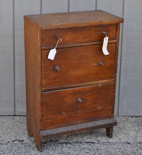 SMALL RUSTIC THREE DRAWER PINE