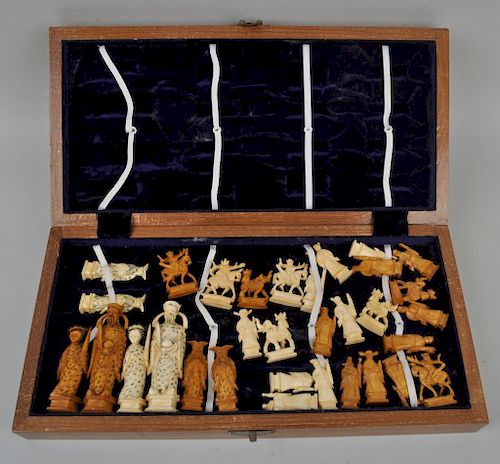CASED CHINESE CARVED CHESS SETwith