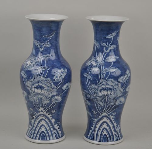 PAIR CHINESE BLUE WHITE PORCELAIN 383288