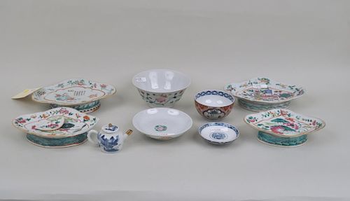 GROUP EIGHT ASIAN PORCELAIN ITEMScomprising 38342a