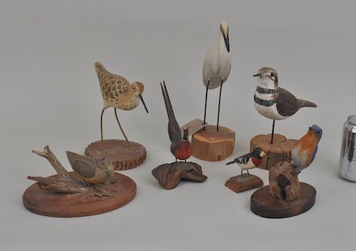 GROUP OF EIGHT BIRD CARVINGS, SOME