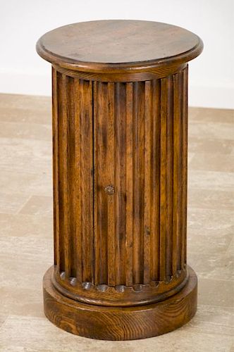 COLUMNAR SIDE TABLE WITH DOORFluted