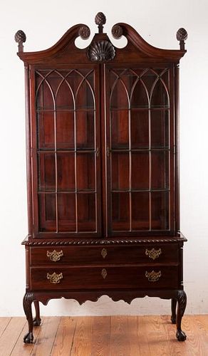 CHIPPENDALE STYLE CENTENNIAL VITRINEChippendale 385e6d