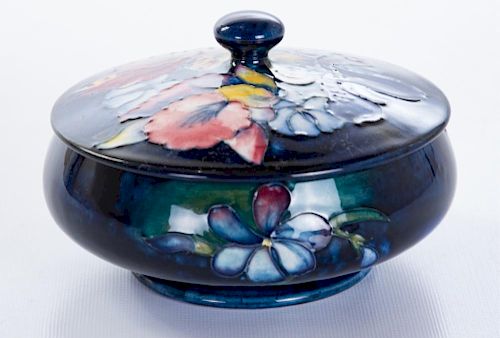 WILLIAM MOORCROFT POTTERY CANDY DISHWilliam