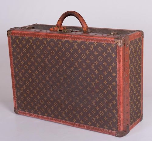 VINTAGE LOUIS VUITTON SUITCASE 385ebf