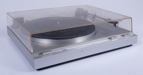 JVC L-A10 AUTO-RETURN TURNTABLEJVC