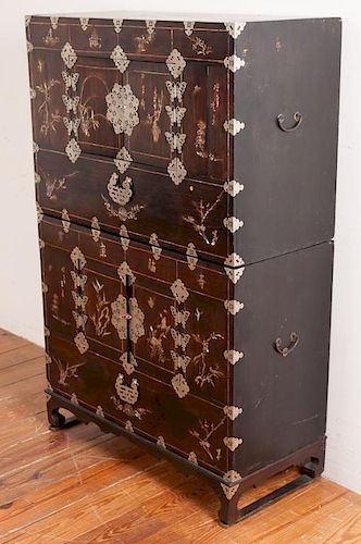 ASIAN CABINET IN TWO PARTSAsian 38613c