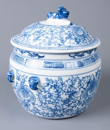 CHINESE BLUE WHITE LIDDED POTWith 386141