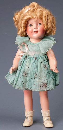 SHIRLEY TEMPLE DOLL IN ORIGINAL BOX,