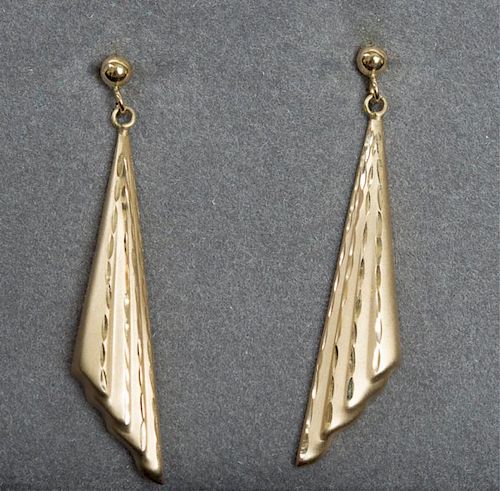 14K GOLD NONLINEAR DANGLING EARRINGSMarked 3862d1