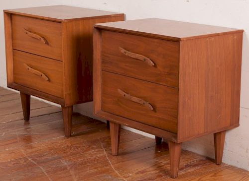 UNAGUSTA MODERN SCULPTED NIGHTSTANDS,