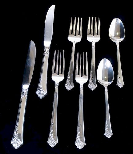 ONEIDA HEIRLOOM DAMASK ROSE SILVERWARE  386698