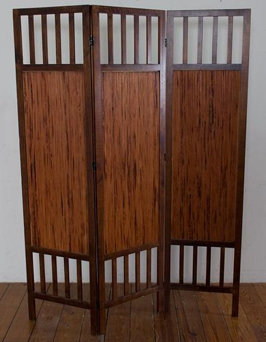 THREE PANEL WOOD SCREEN ROOM DIVIDERThree 3866a5