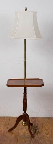 BRASS FLOOR LAMP TABLE COMBOTable 386731