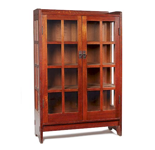 GUSTAV STICKLEY CHINA CABINET #815Gustav