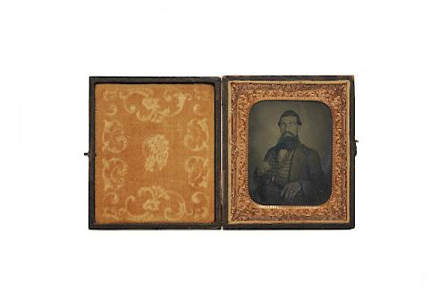 CASED AMBROTYPE OF A MAN WITH GOLD 386cfb