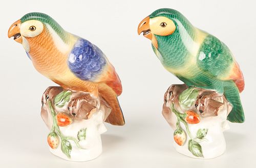 PAIR OF HEREND PORCELAIN PARROTSPair