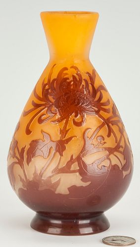 GALLE CAMEO GLASS CHRYSANTHEMUM