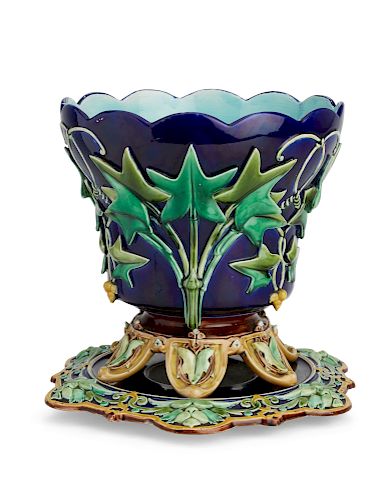 A SARREGUEMINES MAJOLICA JARDINIERE  3850b9