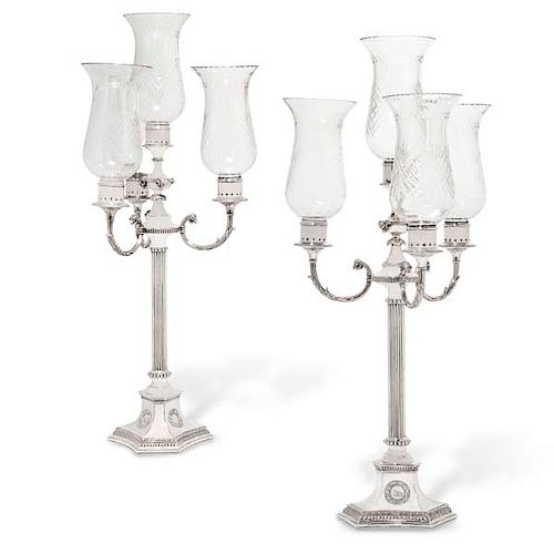 A PAIR OF VICTORIAN SILVERPLATE 385361