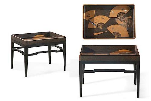 A PAIR OF JAPANESE LACQUERED TRAYS 385376
