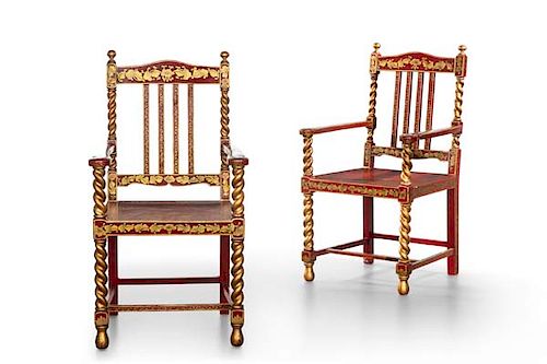 A PAIR OF CHINOISERIE DECORATED 3854b0