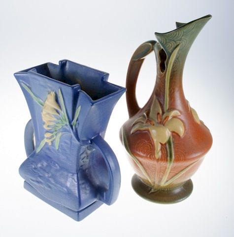 ROSEVILLE POTTERY ZEPHYR LILY  38573a