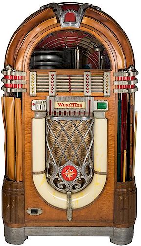 WURLITZER 1015 PHONOGRAPH JUKE BOX.Wurlitzer