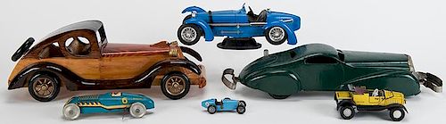 GROUP OF VINTAGE CAR TOYS Group 385917