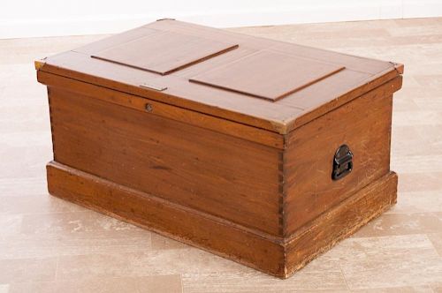 CAPTAINS TOOL CHEST 19TH CENTURYDovetail 385a46