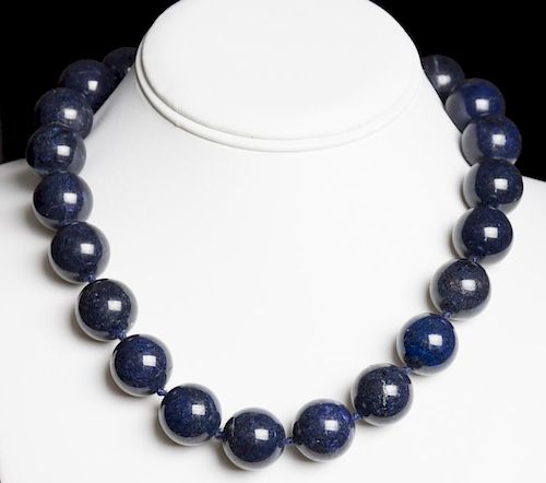 LAPIS NECKLACETwenty-two 18mm lapis