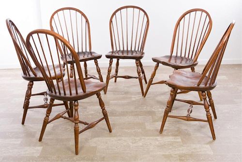 BOW BACK WINDSOR CHAIRS SET OF 385b34