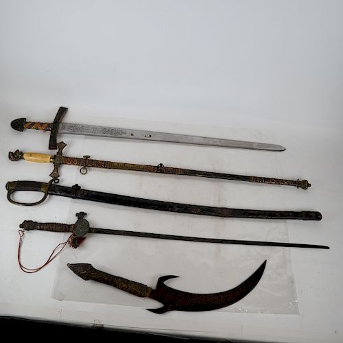FOUR SWORDS & BLADEFour swords: