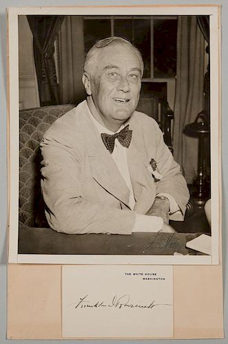 F D ROOSEVELT SIGNED CARD PHOTOFranklin 3888a4