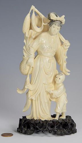 IVORY OKIMONO WOMAN AND CHILDJapanese 388ccc