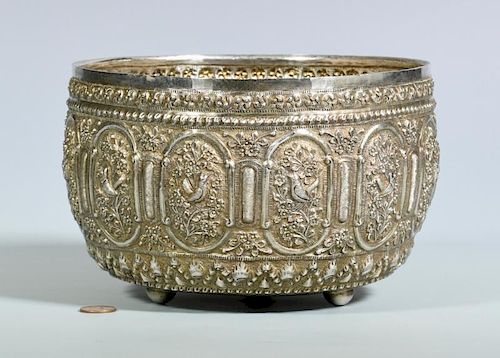 ASIAN REPOUSSE SILVER BOWLThai Burmese 388ce9